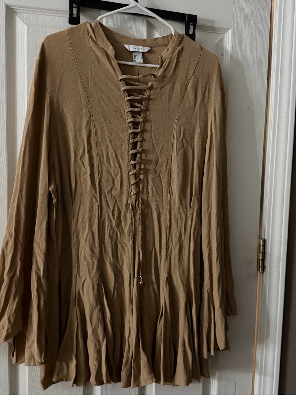 Women’s Lace-Up Pleated Tunic Top - Camel